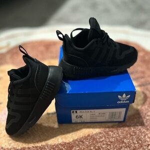 Adidas toddler sneakers